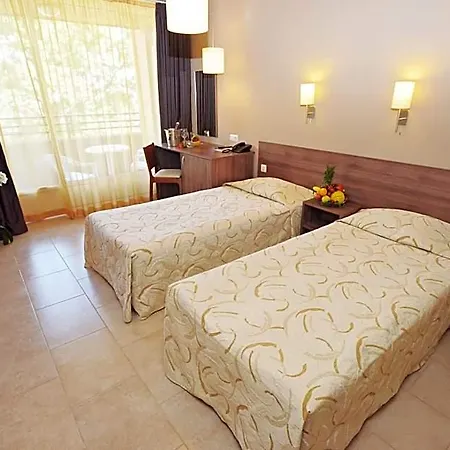 Gladiola Akacia 3-star Hotel
